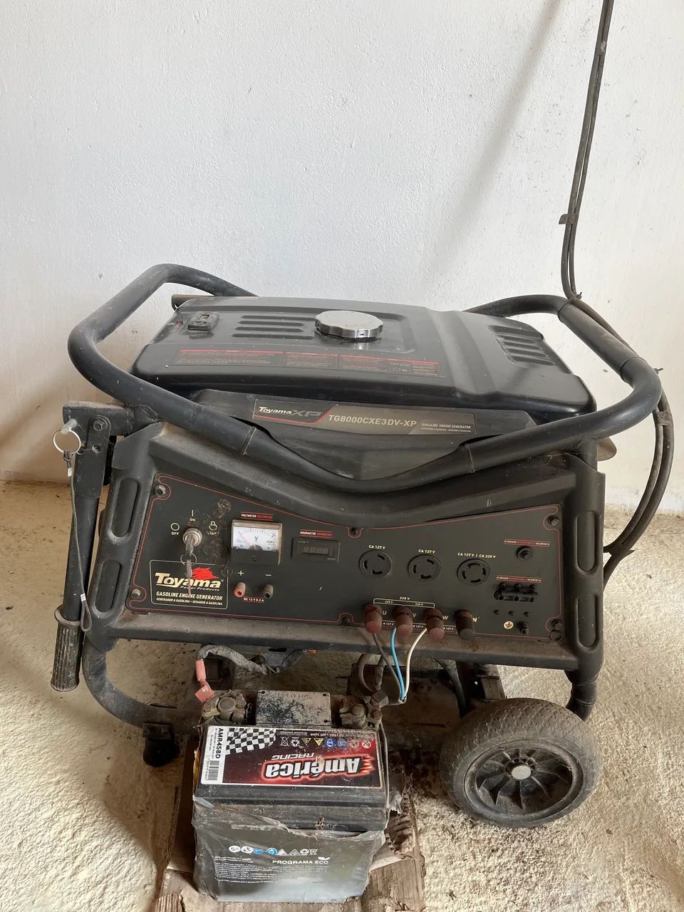 Gerador Toyama TG8000CXE-XP/3DV-XP 220volts a gasolina - Foto 2