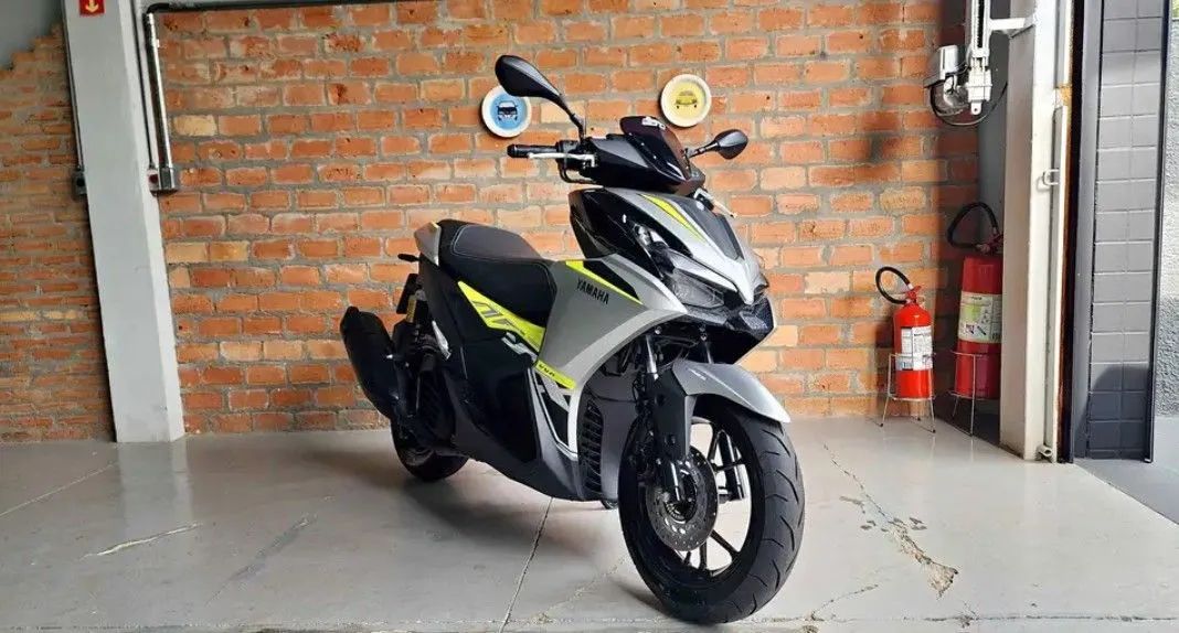 Aerox semi nova