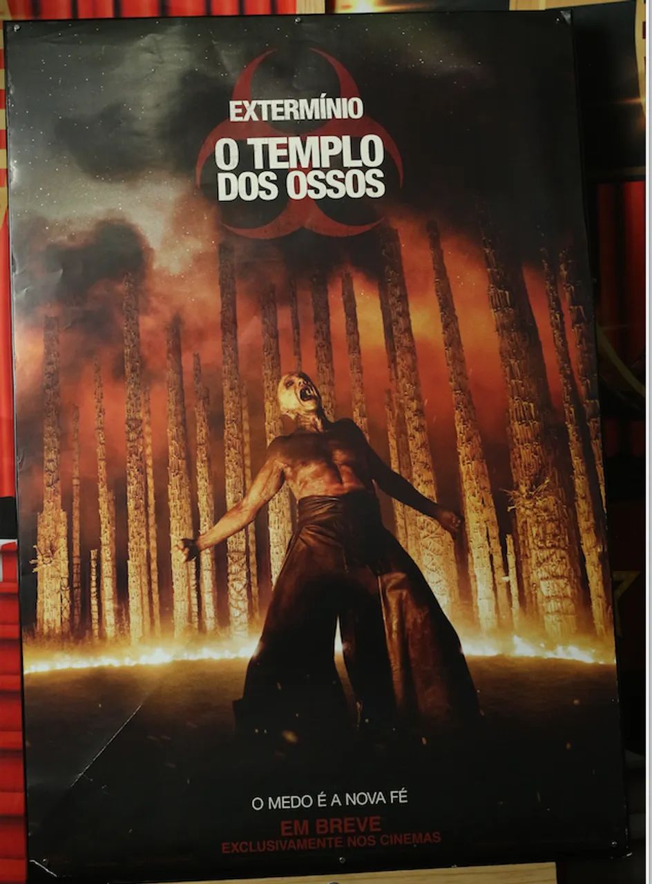 Pôster do filme Extermínio - O Templo dos Ossos