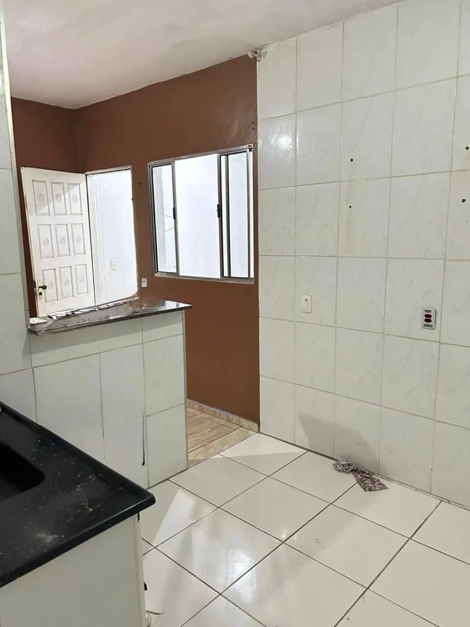 Aluga-se 3 cômodos  - Foto 2