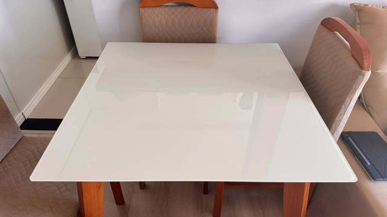Mesa 90x90 em estado de nova. Oportunidade  - Foto 4