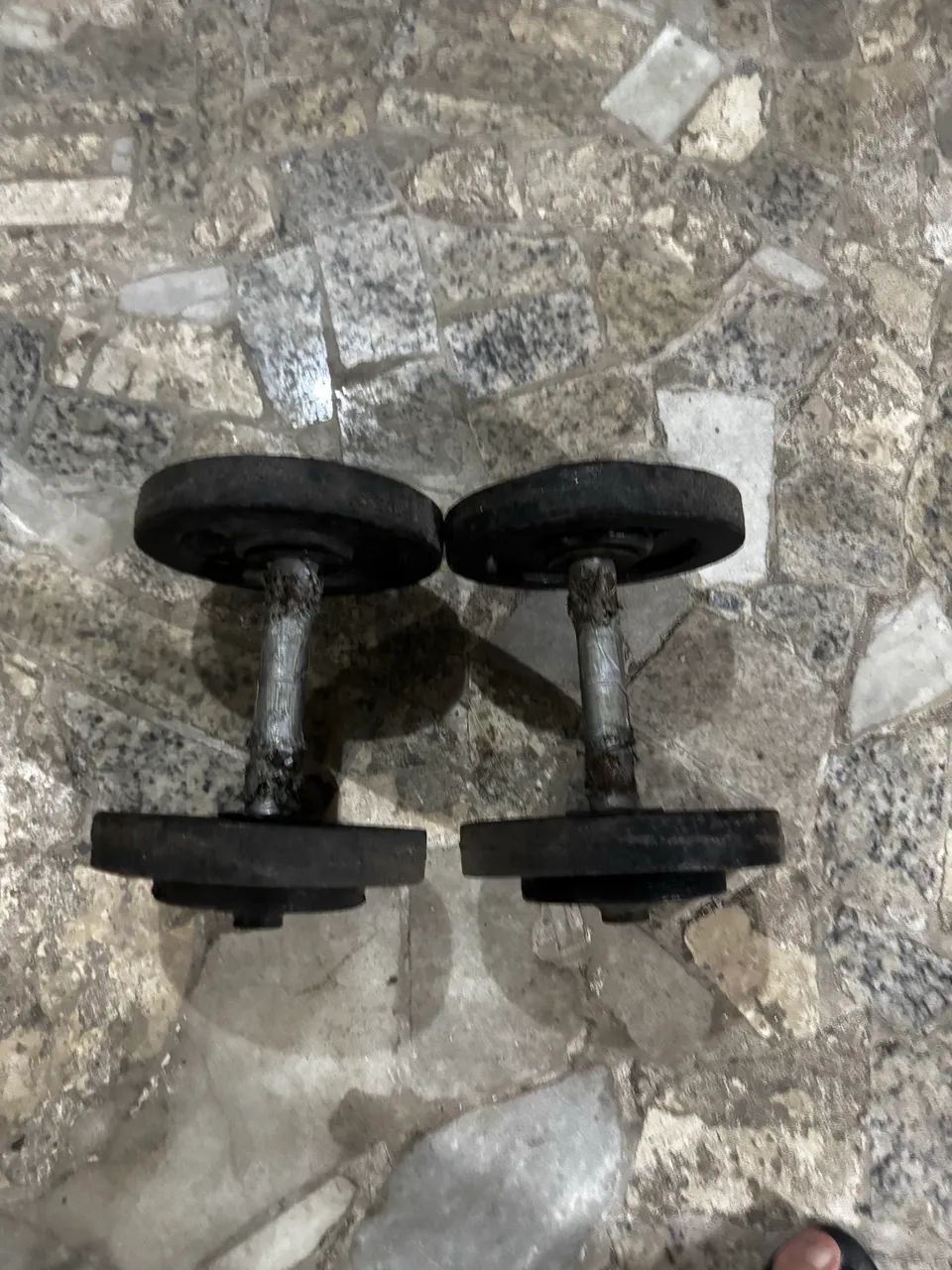Par de Halteres de Ferro - 16 kg cada - Foto 2