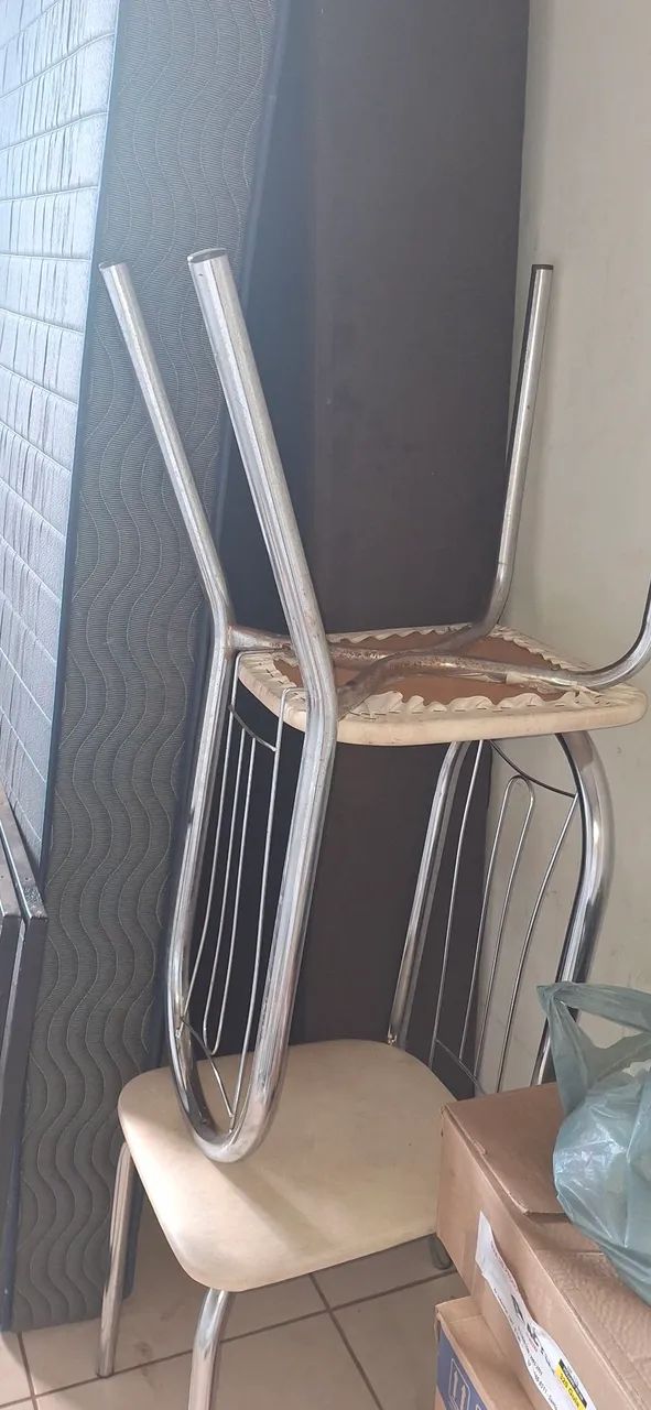 MESA, CADEIRA E CAMA  - Foto 2