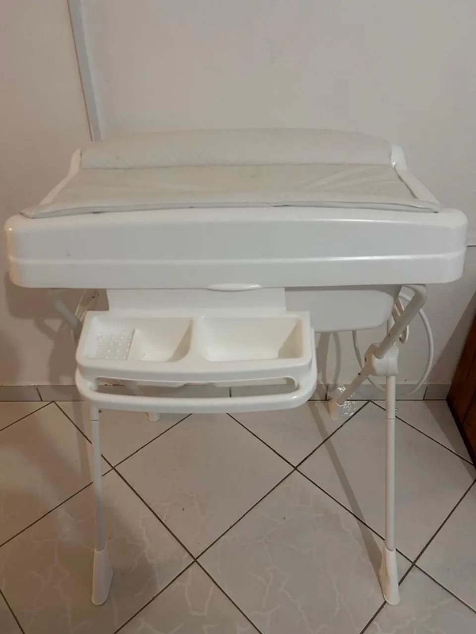 Banheiro com trocador 