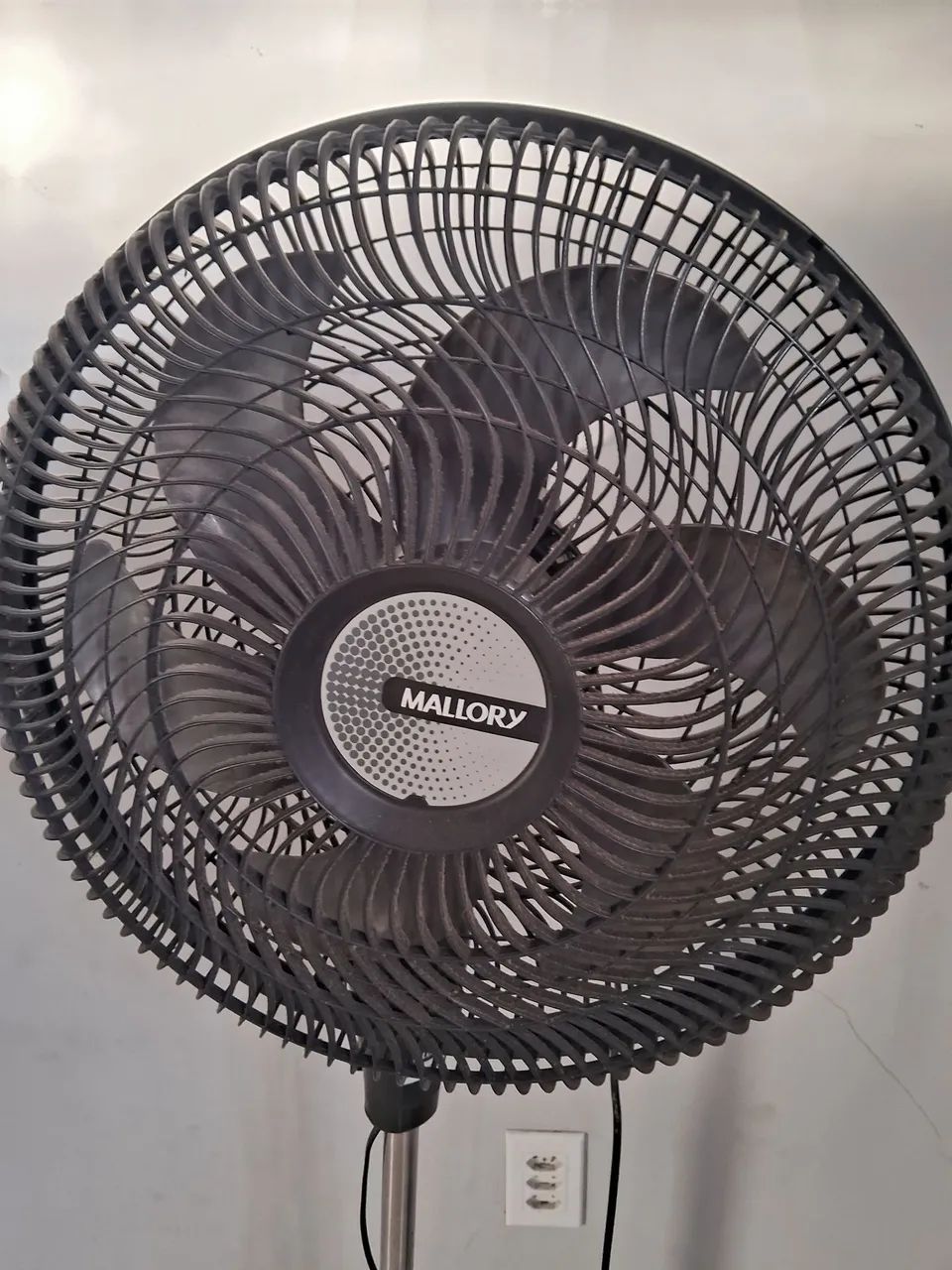 Ventilador de pé Mallory 