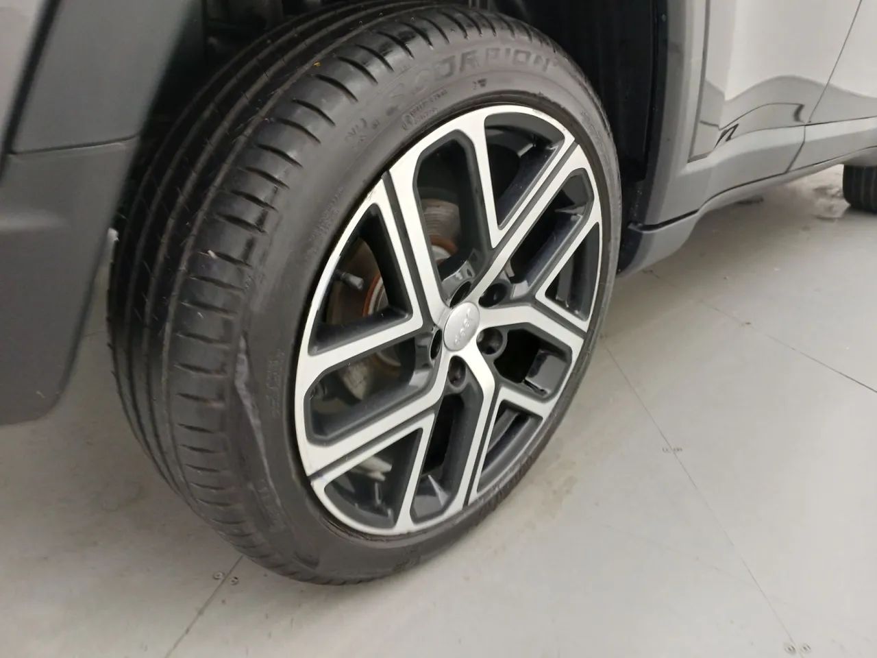 Jeep Compass LIMITED T270 1.3 TB 4x2 Flex Aut, foto 13 de 18