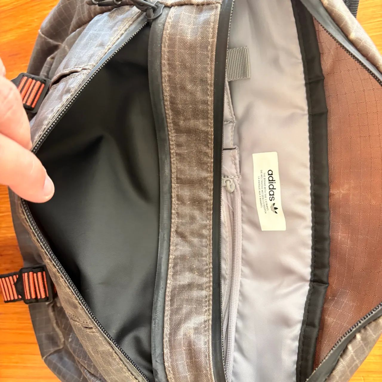 bolsa ajustável adidas cinza e laranja - Bolsas, malas e mochilas