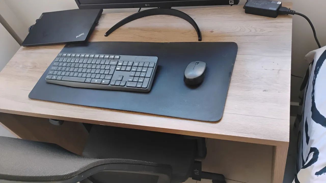 Mesa escritório 1,10m. - Foto 2