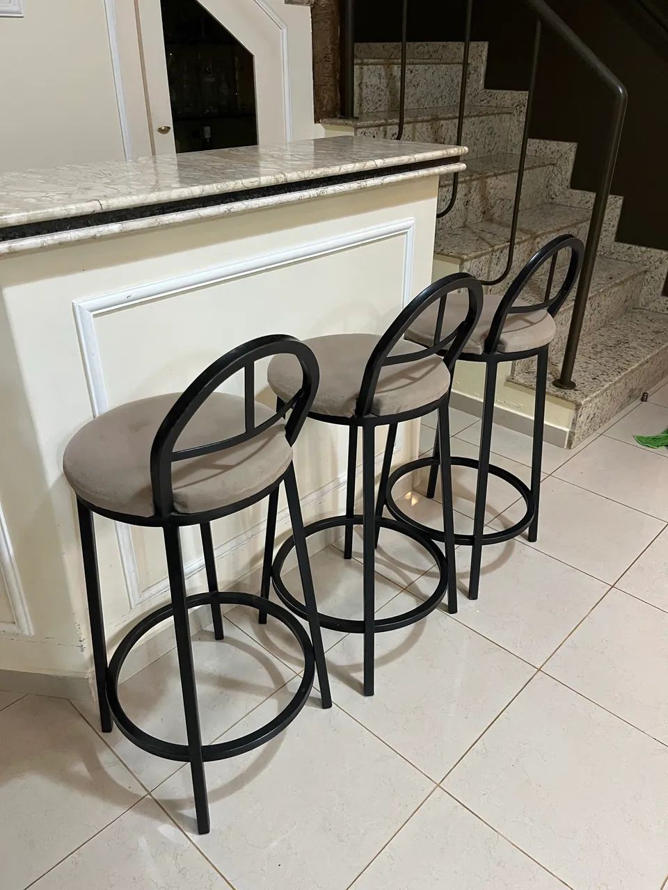 Banquetas em ferro estofadas  - Foto 2