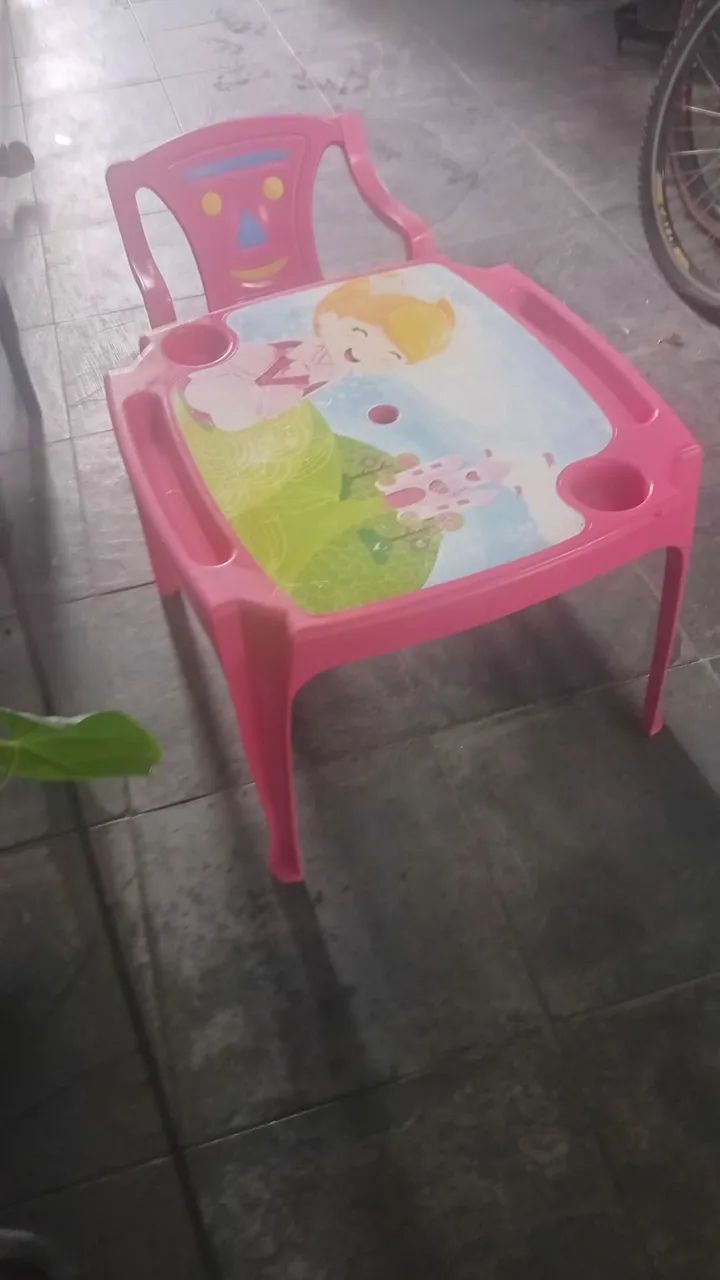 Mesa infantil