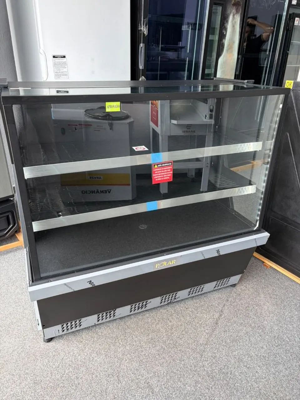 Balcão refrigerado 1,15M com iluminação interna e externa 
