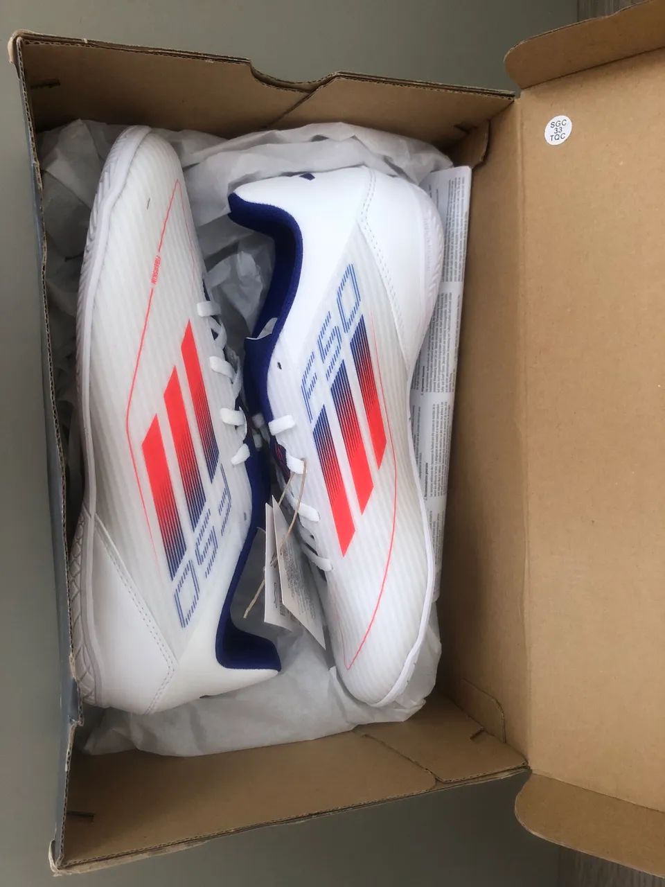 Chuteira Futsal Adidas F50 original nova na caixa - Foto 3
