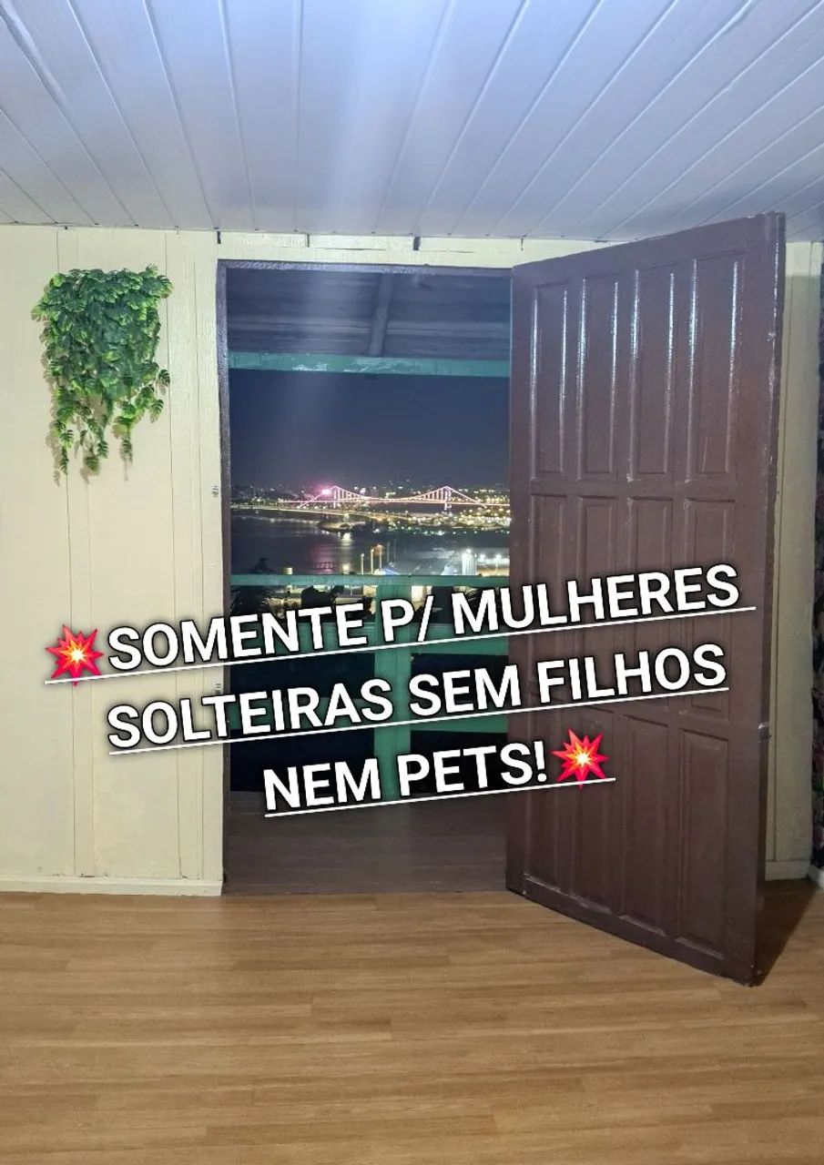 CASA SOMENTE PARA MULHERES NO CENTRO DE FLORIPA.