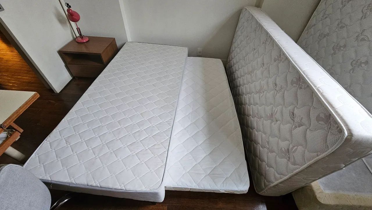 Bicama box com 2 colchões duble face densidade 45, saia e protetores em excelente estado. - Foto 2