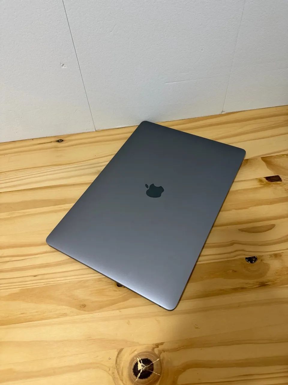 MacBook Pro 2019 15インチ i7 16GB SSD256GB MacBook Pro i7, 2019 - Retina 15.4 Pol. / 16GB RAM / SSD 256GB