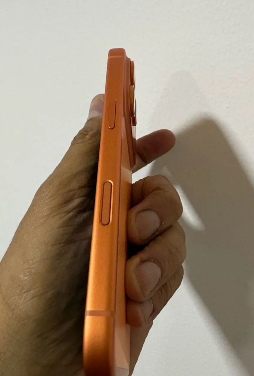 iPhone 17 pro Max 512 laranja - Foto 2