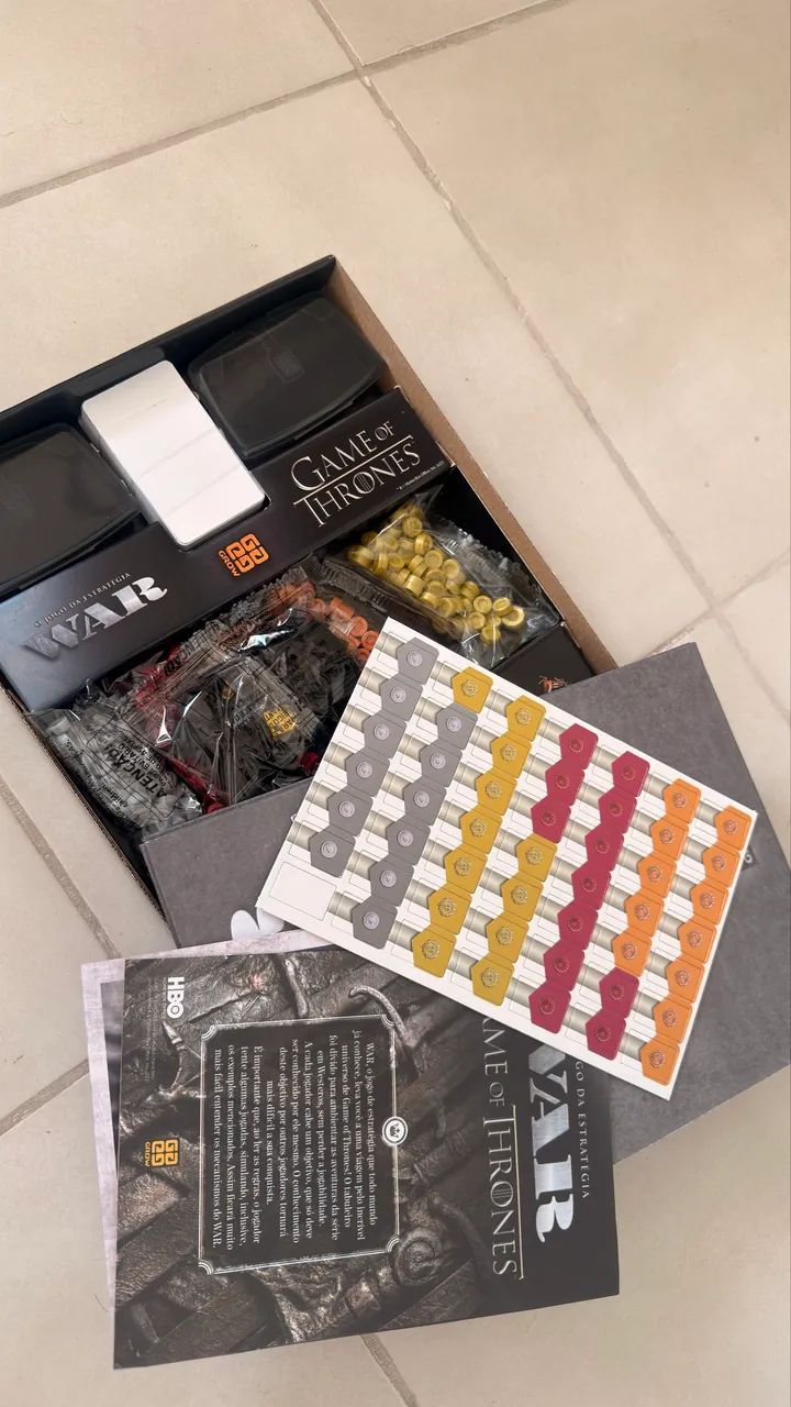 WAR Game Of Thrones e DIXIT ( Jogo de tabuleiro) - Foto 2