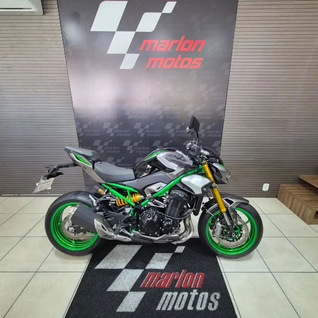 Z 900 R Edition