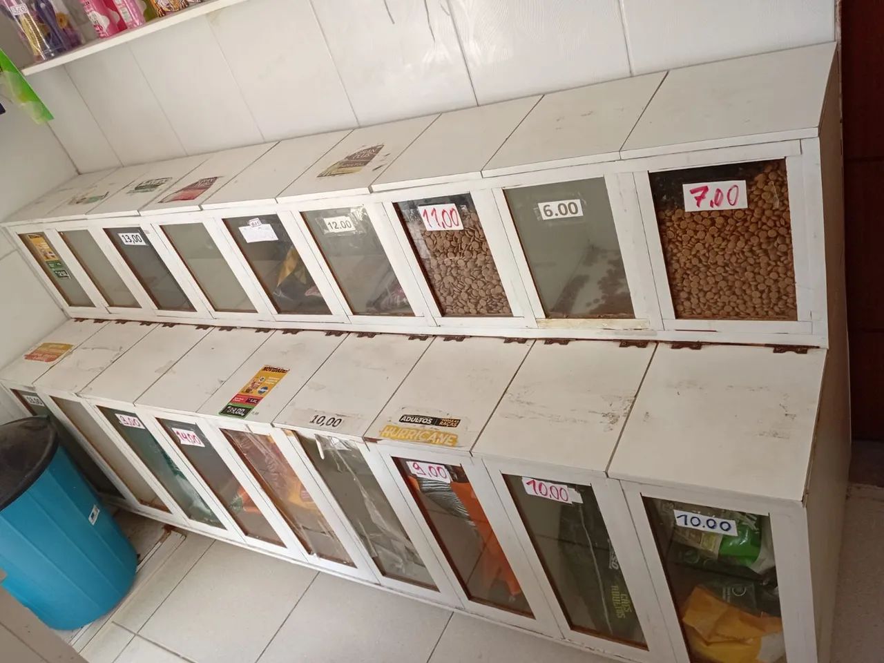 Vendo expositor pra Rações  - Foto 2