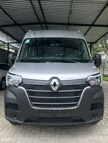 Renault  Van Escolar   2025. 