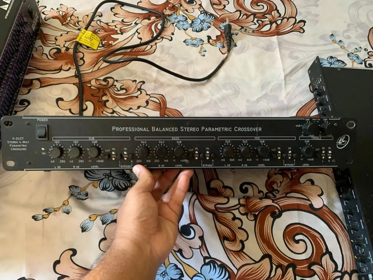 Crossover Profissional Balanced Stereo Parametric - Foto 2