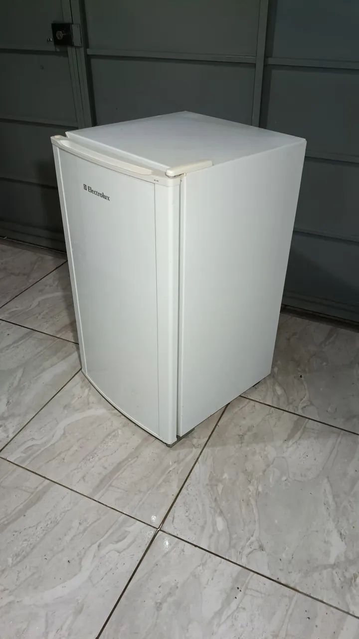 Frigobar Electrolux 122L 127V com Garantia e Entrega Grátis  - Foto 2