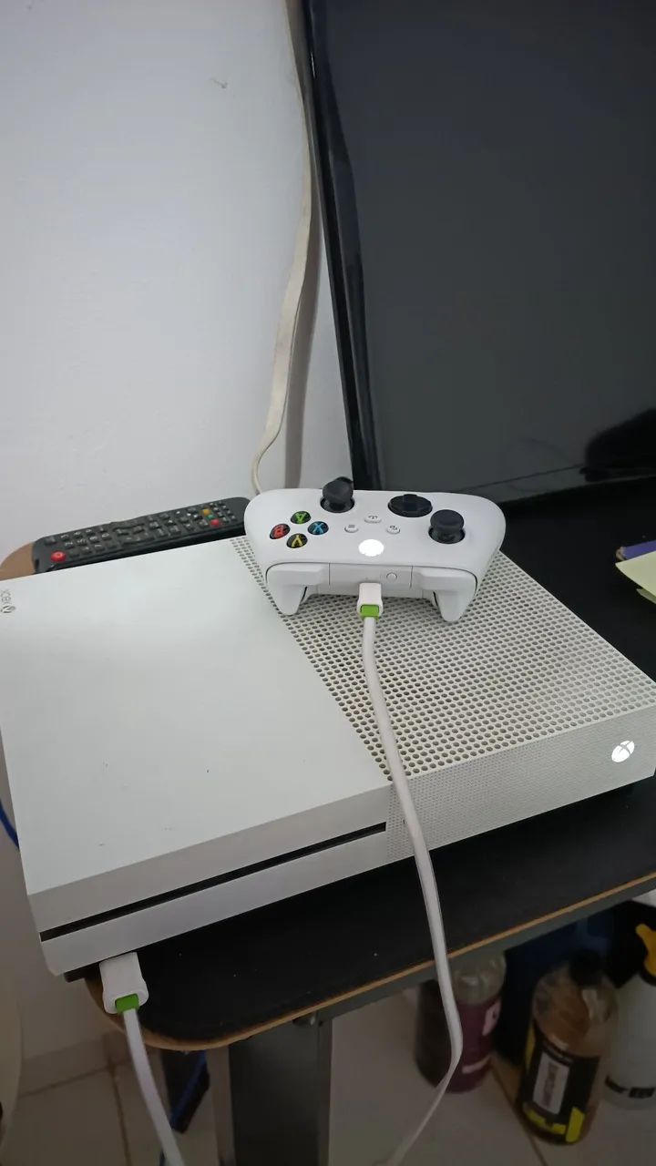 Xbox One S