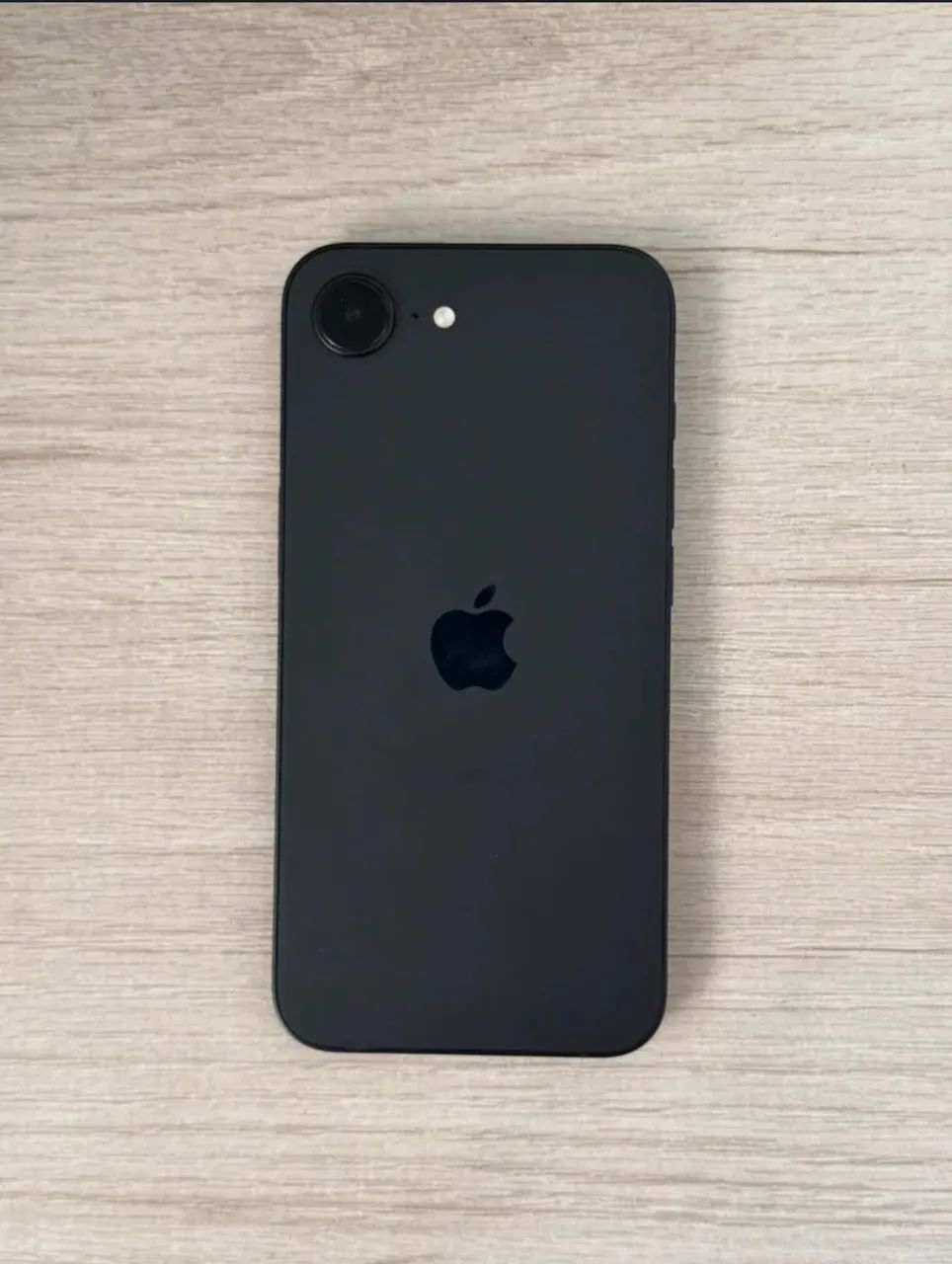 Vendo IPhone 16e 256gb - Na caixa 