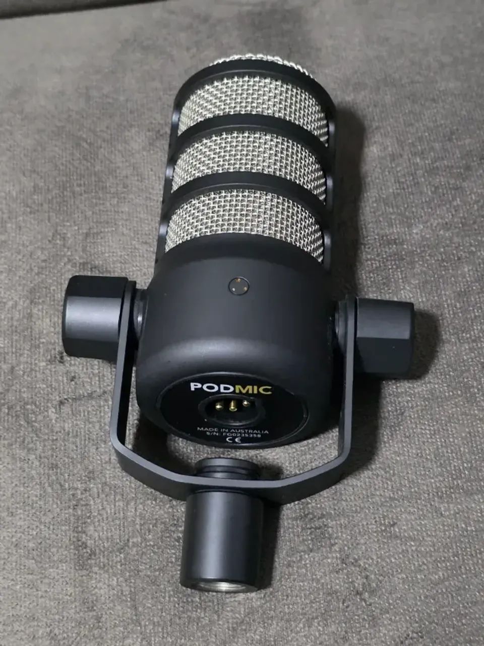 Kit Microfone Rode Podmic + Mixer Fifine SC3 Phantow Power 48V - Foto 3