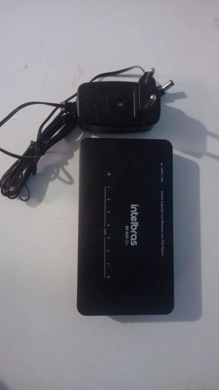 Switch 8 portas INTELBRAS