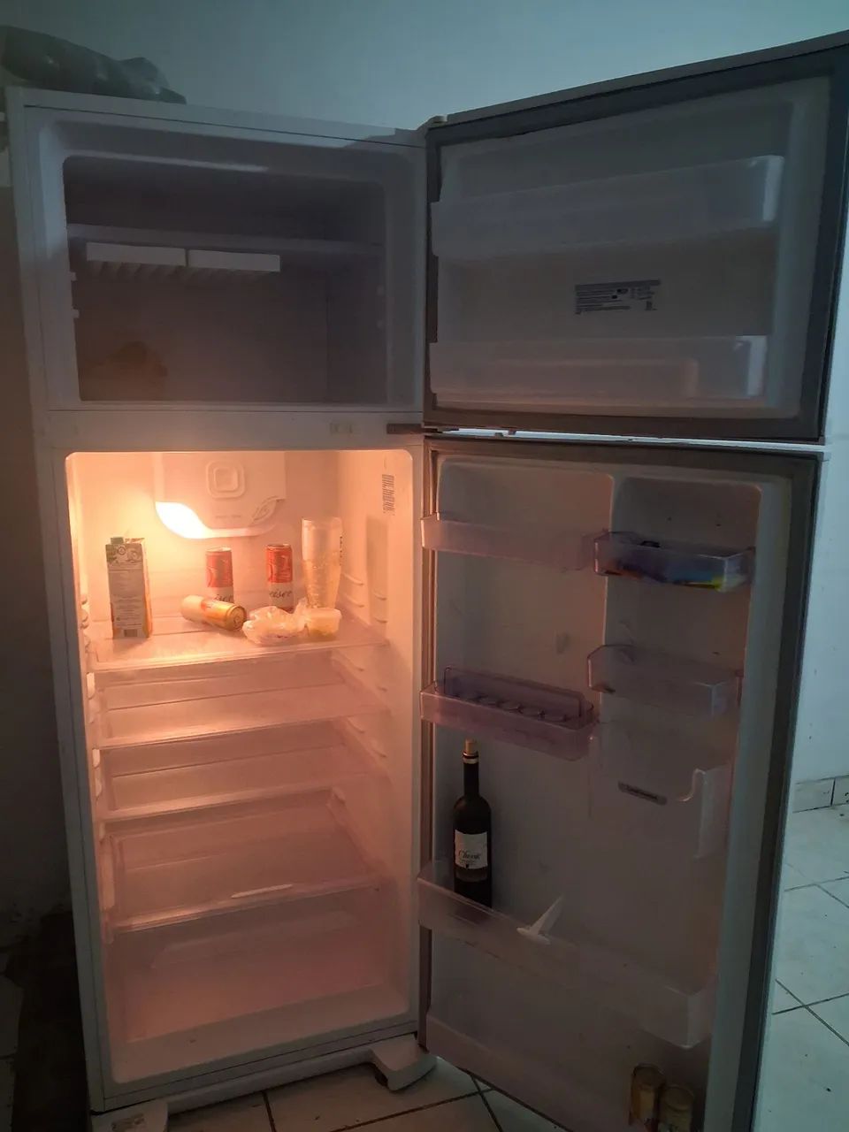 Vendo geladeira  - Foto 2