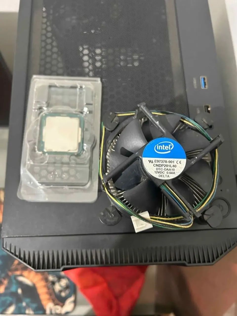 Processador Intel Core i5 9400F LGA 1151 (Com Cooler Box)