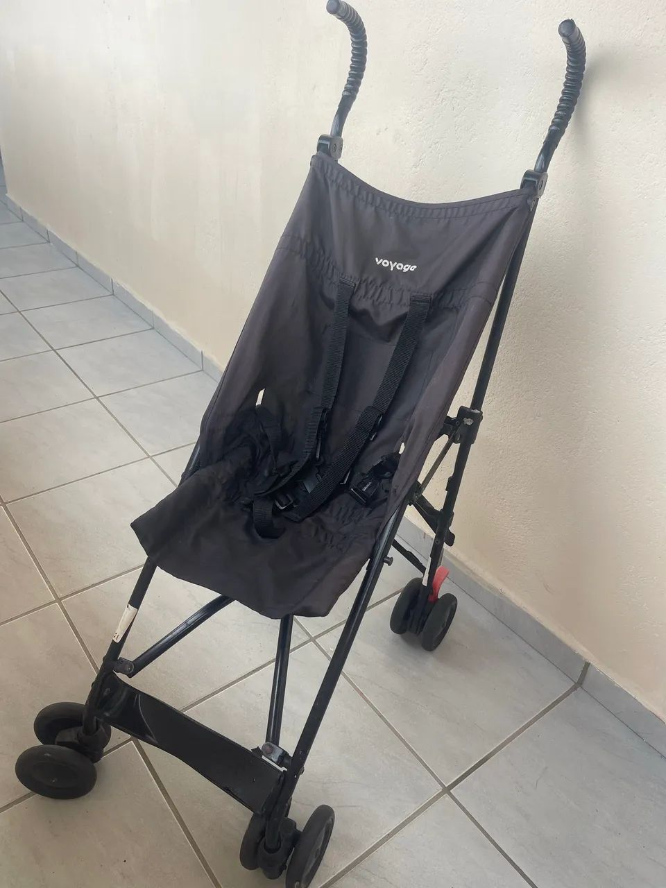 Carrinho de bebê flexível 