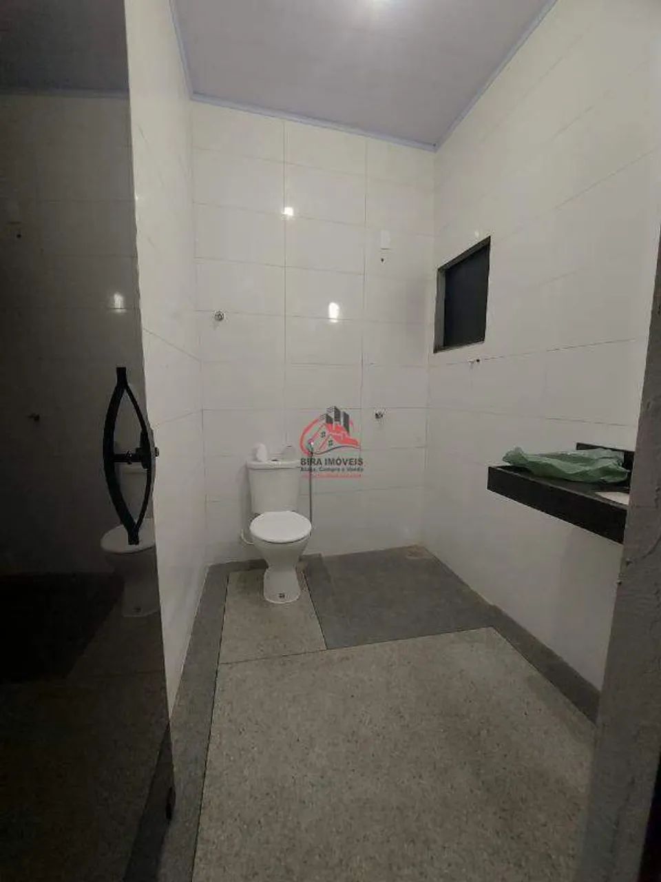 Galpão Comercial com Banheiro e Pia - 30m² - Bairro São Vicente - Foto 3