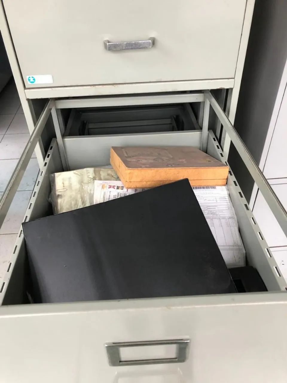 Arquivo em aço com 4 gavetas  - Foto 3
