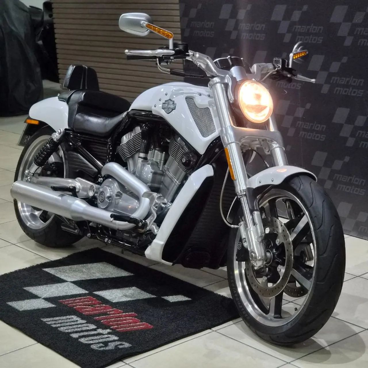 V-ROD 1250cc MUSCLE VRSCF - Foto 2
