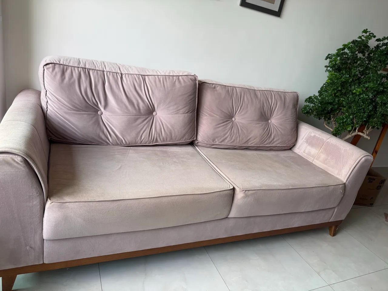 Sofá de design Rosê Veludo  - Foto 5
