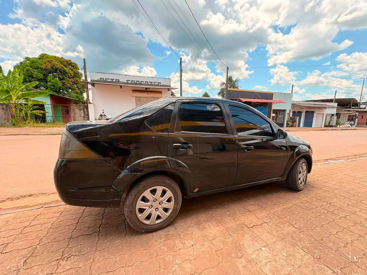 Ford Fiesta Sed. 1.6 8V Flex 4P 2011 - Foto 3