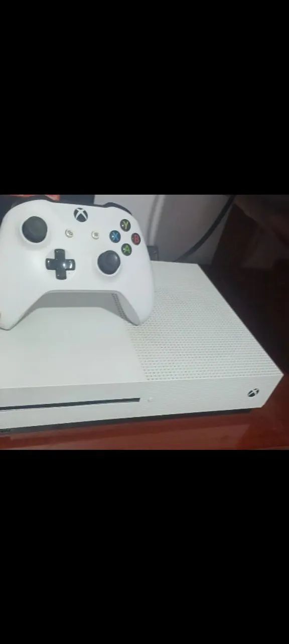 XBOX ONE S 1TB