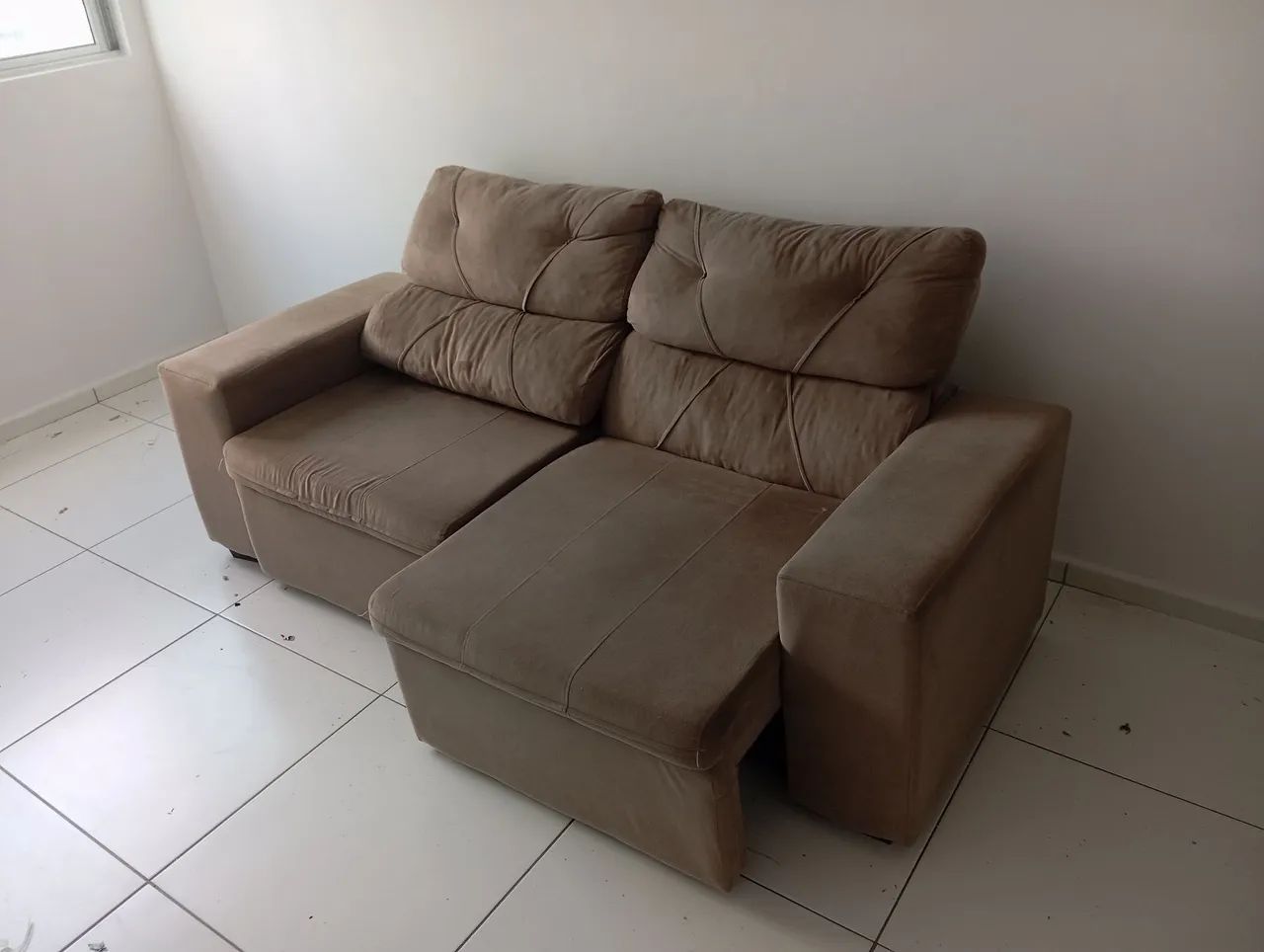 Sofá retrátil de dois lugares  - Foto 4
