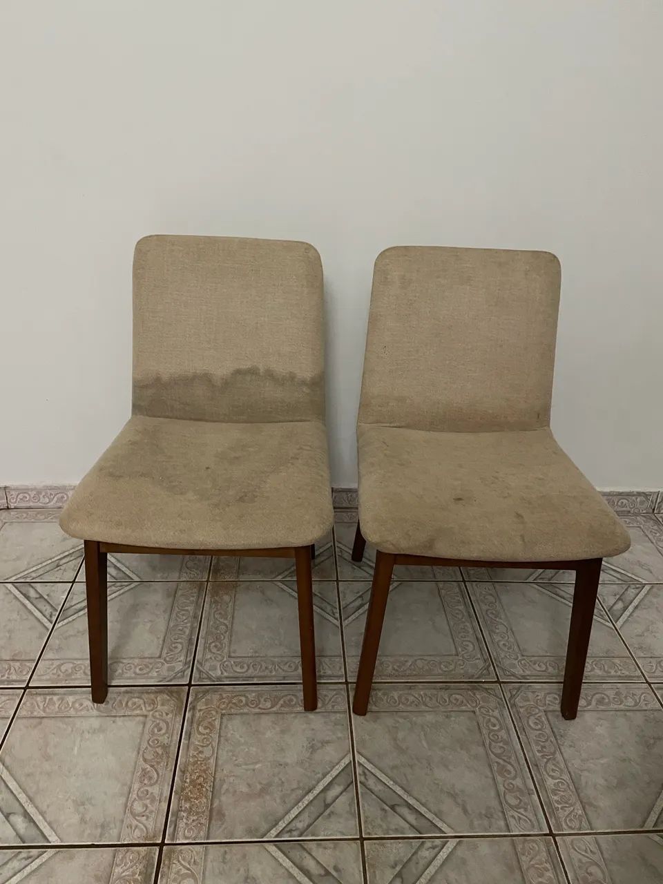 Mesa de Jantar 2m x 1m com 6 Cadeiras - Madeira Maciça - Para Reforma - Foto 5