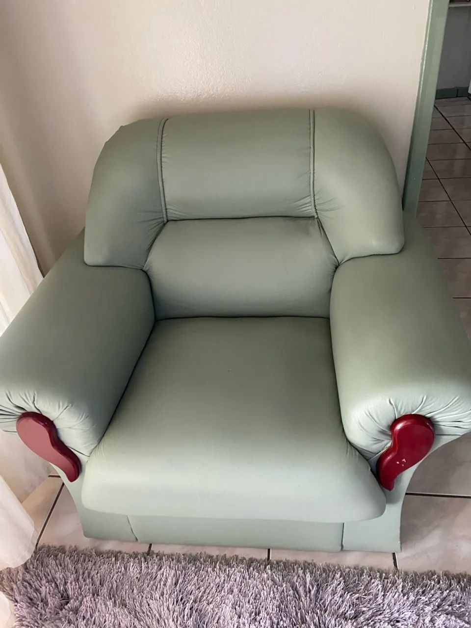 Conjunto Lindo Jogo de sofás com 1 ,2 e 3 lugares retrôs de Imbuia. - Foto 2