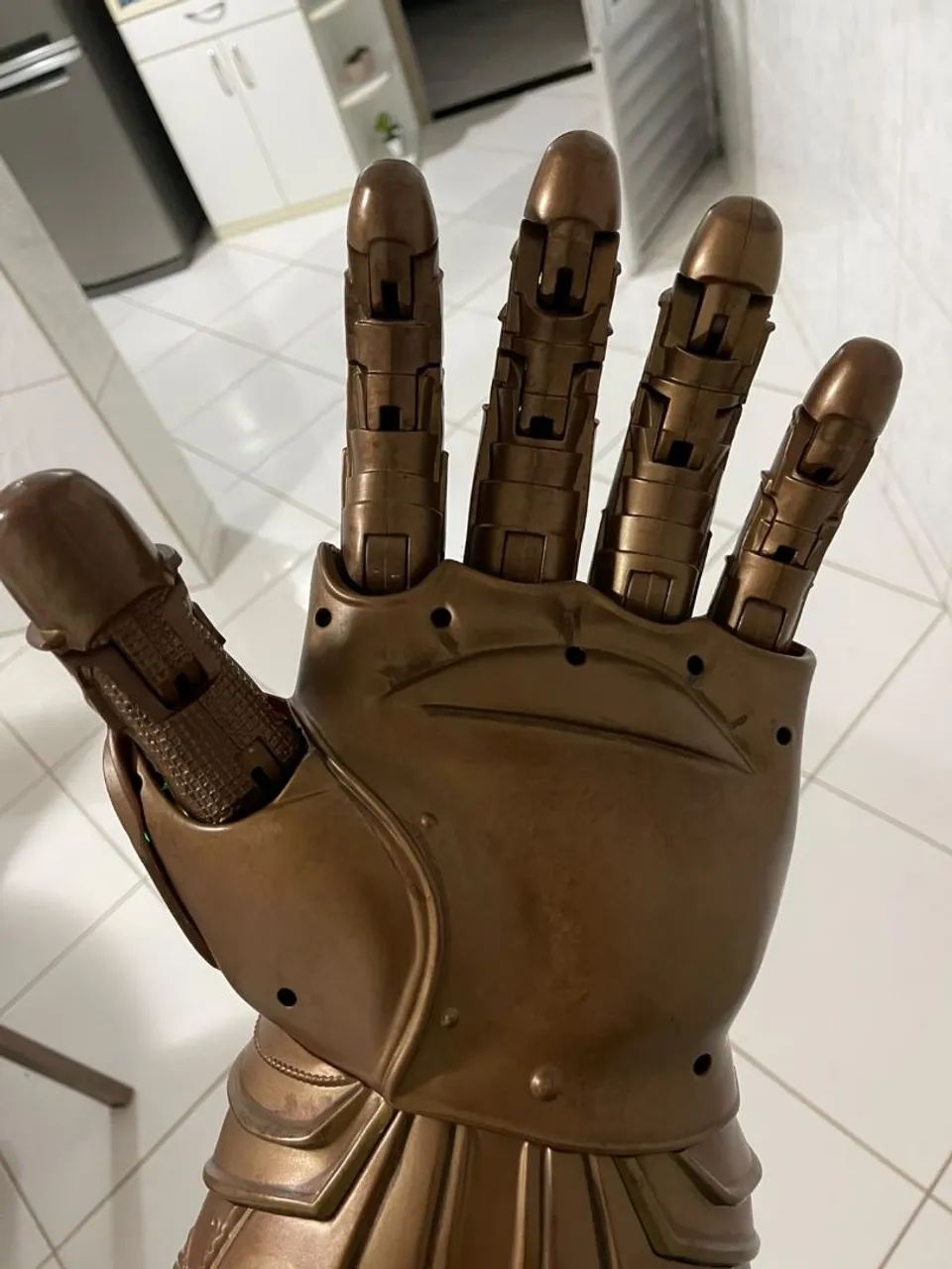 Vendo Luva do Thanos  - Foto 4