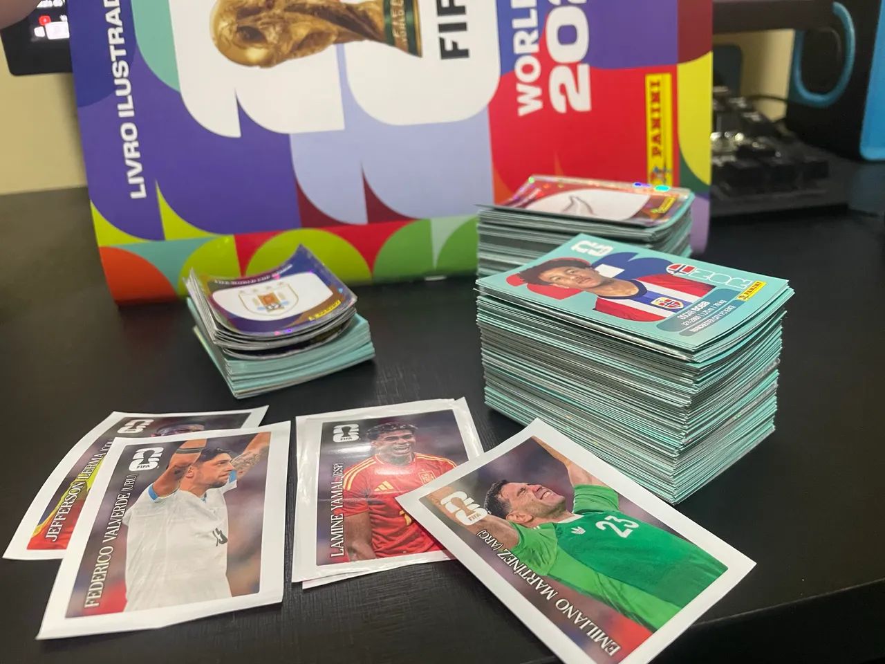 Kit completo figurinhas para colar copa 2026