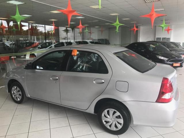 TOYOTA ETIOS 2017/2018 1.5 XS 16V FLEX 4P AUTOMÁTICO - Foto 4