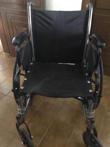 Cadeira de em bom estado 900