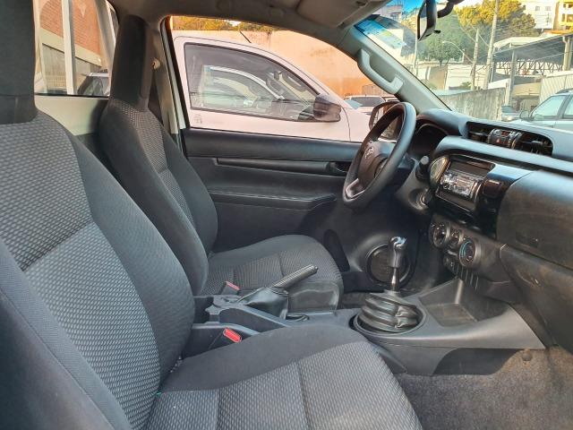 Toyota Hilux CS 4x4 -2017 - Foto 7