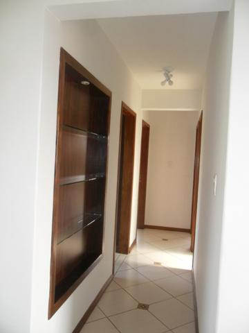 Apartamento Mobiliado, com 03 dormitórios - Água Verde - R$ 1.300,00 + taxas - Foto 4
