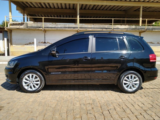 SPACEFOX 2015/2015 1.6 MSI COMFORTLINE 8V FLEX 4P AUTOMATIZADO