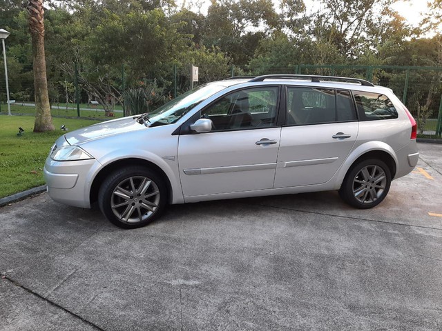 MEGANE GRAND TOUR 2011